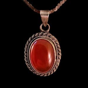 Vintage Sterling Carnelian Oval Cable Bezel Pendant Necklace